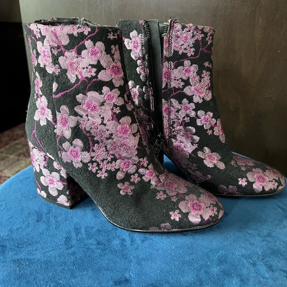 Sam Edelman black/pink floral brocade ankle boots 6.5 - Picture 4 of 5